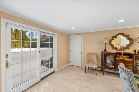 605 Gladys Ct Northvale NJ-44