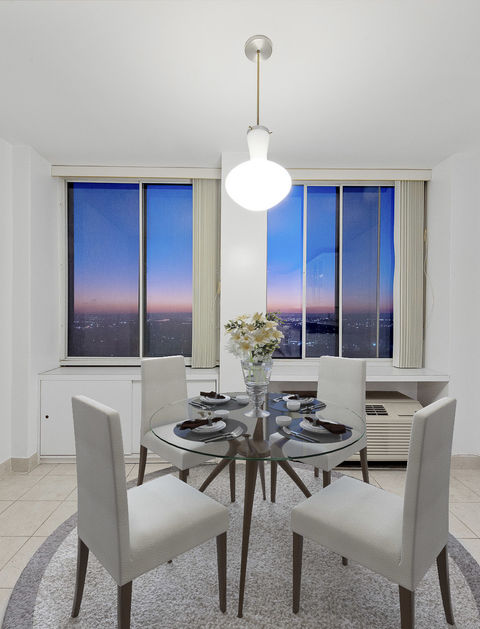 200 Winston 2802 Breakfast Nook_Final_JPierce