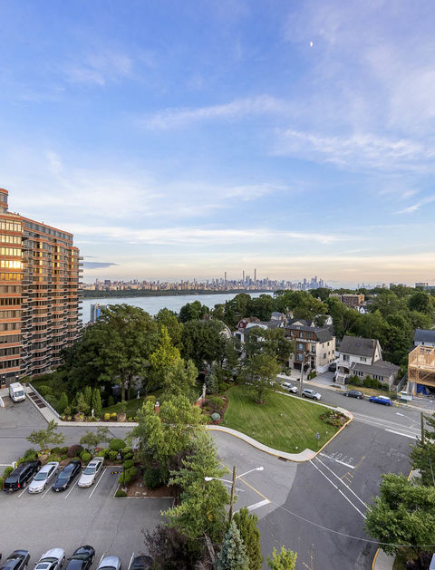 200 winston 715 south balc view