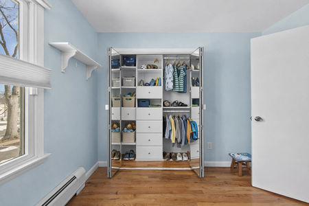 32 Little Boys closet at 206 Harwood Pl, Paramus, NJ 07652