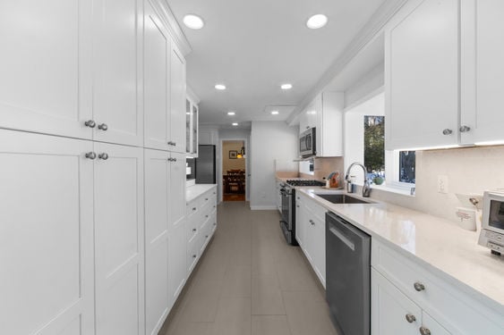 53 Downey Tenafly NJ-16