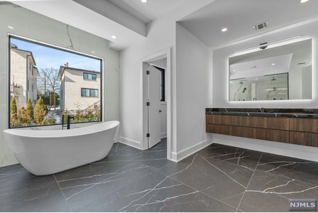 Screen Shot 2024-09-28 at 11.07.52 AM