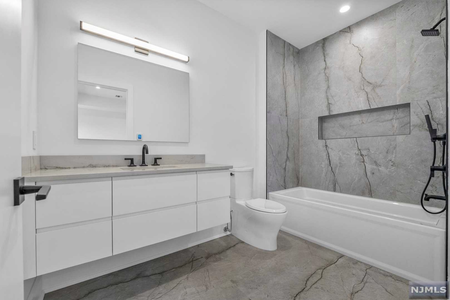 Screen Shot 2024-09-28 at 11.08.49 AM