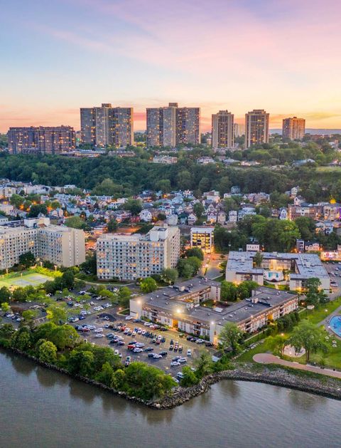 Winston Towers from Edgewater