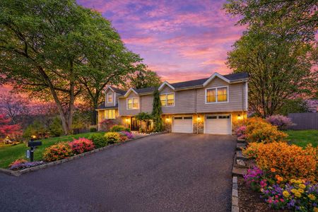 1 Twilight 605 Gladys