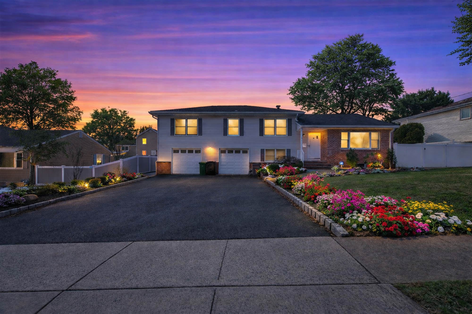 1 Twilight front of 206 Harwood Pl, Paramus, NJ 07652