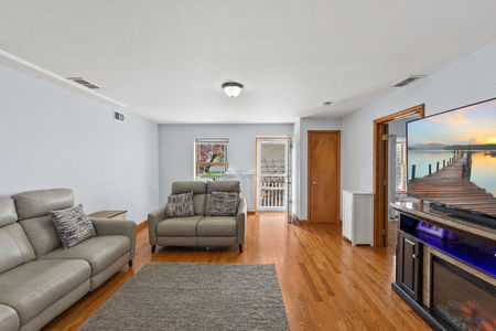 12Lyndhurst Living Room 536 2nd Ave. Lyndhurst NJ Proper-3