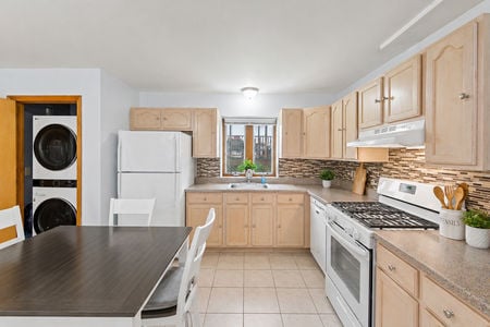 13Lyndhurst Kitchen 2 Family NJ Proper-5