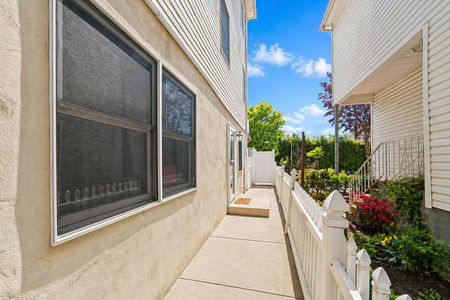 18 Side Entrance 536 2nd ave Lyndhurst NJ Proper-22