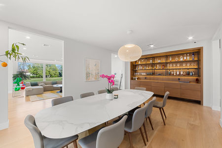 24 470 Anderson Ave-11