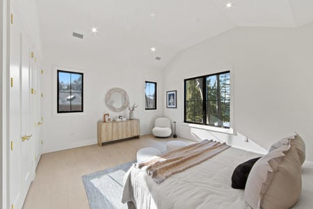 24 580 Nordhoff Dr Leonia NJ Proper