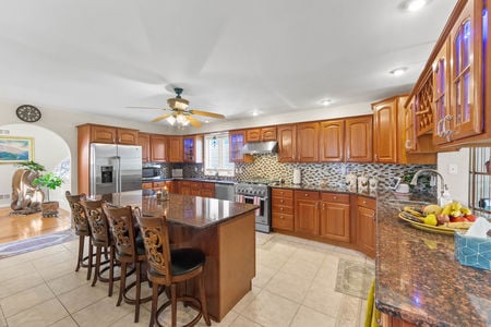 24 Kitchen with Island Lyndhurst NJ Proper-29