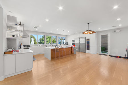 27 470 Anderson Ave-15