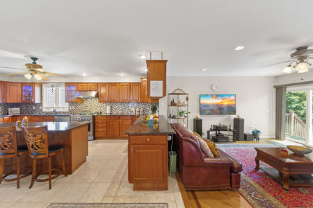 30 2 Family Spacious Lyndhurst NJ Proper-35
