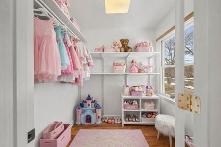 30 Little Girls Closet at 206 Harwood Pl, Paramus, NJ 07652