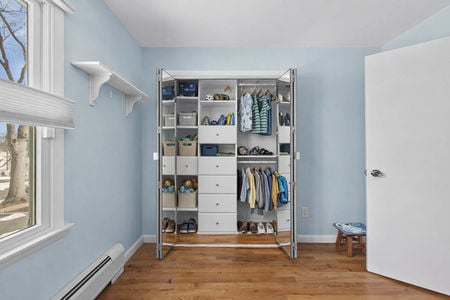 32 Little Boys closet at 206 Harwood Pl, Paramus, NJ 07652