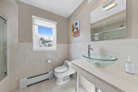 33 Kids Bathroom view 1