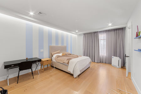 45 470 Anderson Ave-42