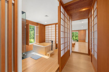 48 470 Anderson Ave-47