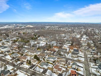 6 Aerial of 206 Harwood Pl, Paramus, NJ 07652