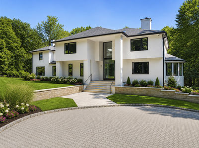 1 Lambs Lane in Cresskill NJ