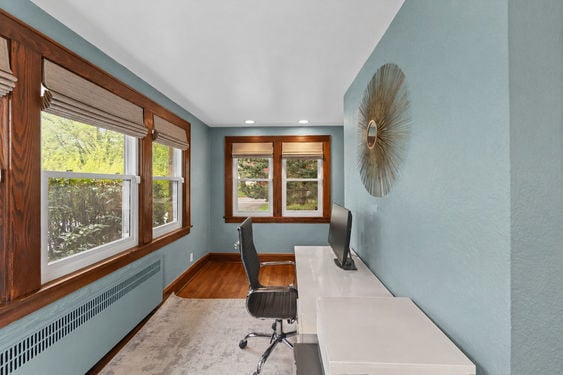 13 Alcove w desk