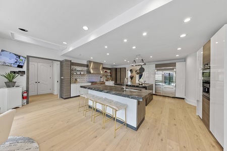 15 renovated kitchen 142 Hoover dr in Cresskill NJ Proper