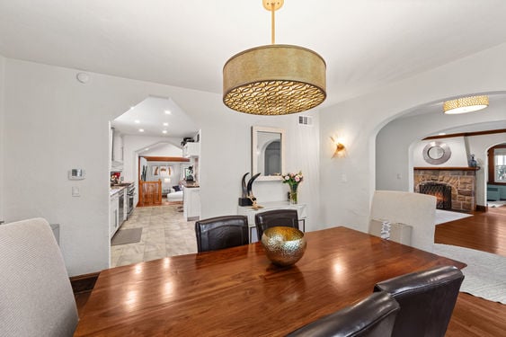 16 dining room