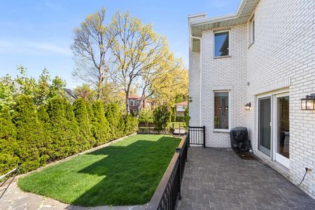 17 Elevated patio deck