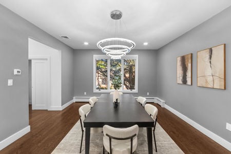 20 Eating Room