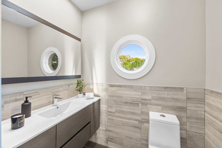 22 Powder Room at 1221 Fairmount Pl in Fort Lee NJ
