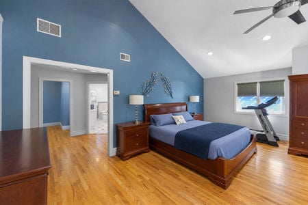 24 290 Dunkerhook Bedroom view