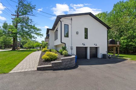 3 Two Car Garage at 284 Castle Dr in Englewood Cliffs NJ Proper.