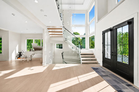 30 Foyer at 3 mountain view ct in demarest nj