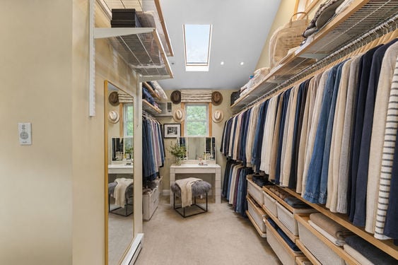 30 primary closet