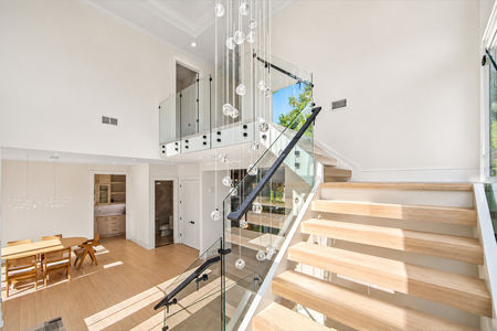 31 Floating Steps at 3 mountain view ct in demarest nj
