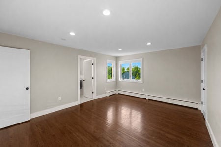 32 Bedroom 2 D5WW