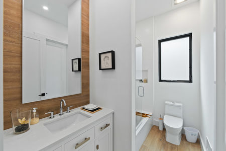 35 New Bathrooms 284 Castle Dr in Englewood Cliffs NJ Proper.