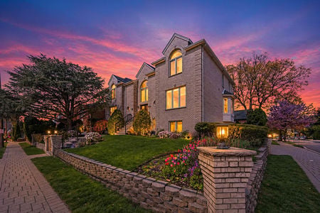 4 All Brick Exterior
