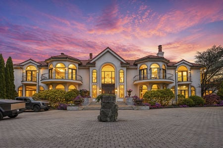 5 The front of 142 Hoover dr in Cresskill NJ Proper