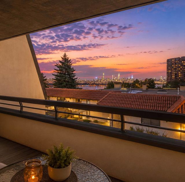 Cliffhouse balcony at sunset