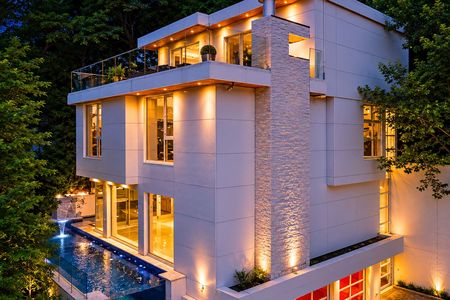 1-31 Casta Twilight elegance of modern luxury home
