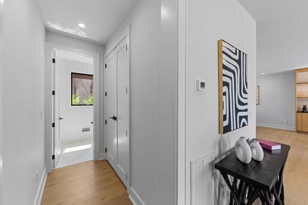 10. 401 Grand Ave townhouse hallway