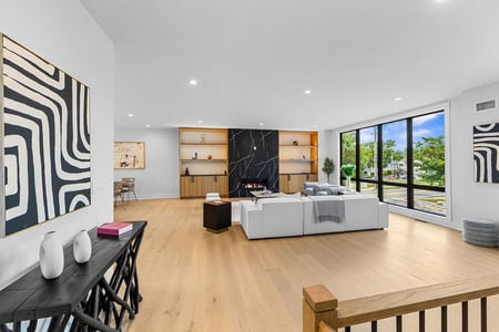 11. 401 Grand Ave. Modern Living room and entry