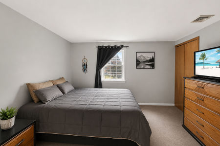 17. 224 US-206 Chester Modern bedroom with cozy details
