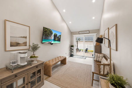 20 14 Morrow Midland Park Bright modern farmhouse living space