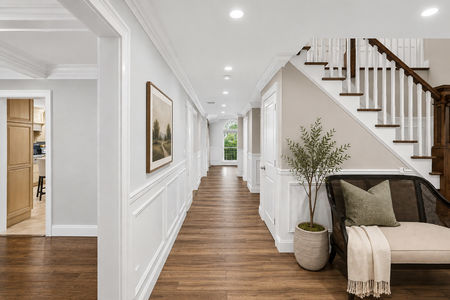 22. 18 Monument Bright and airy modern hallway