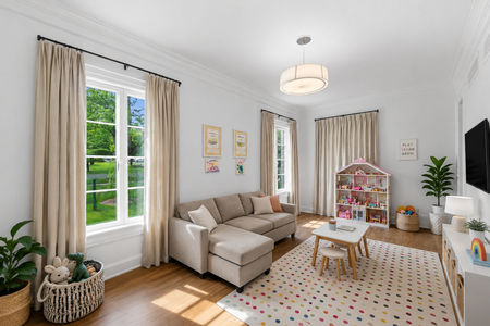 24 548 Sylvan PL Bright and cozy family playroom