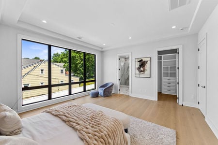 29. 401 Grand Ave Moder Bedroom
