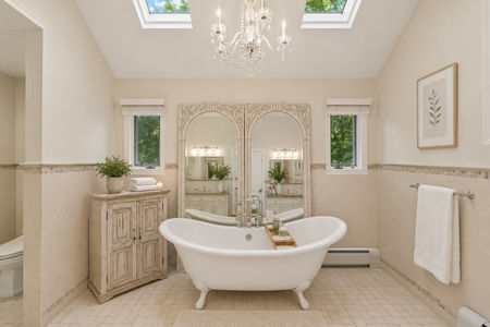 31. 18 Monument Elegant spa-inspired bathroom retreat